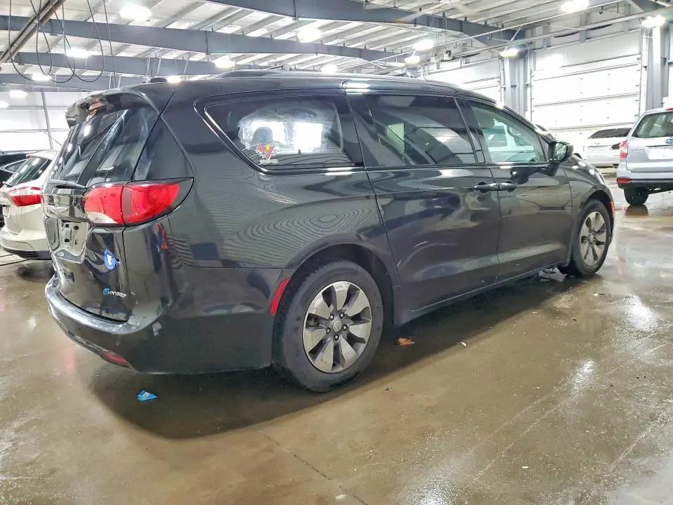 2018 CHRYSLER PACIFICA HYBRID TOURING L  