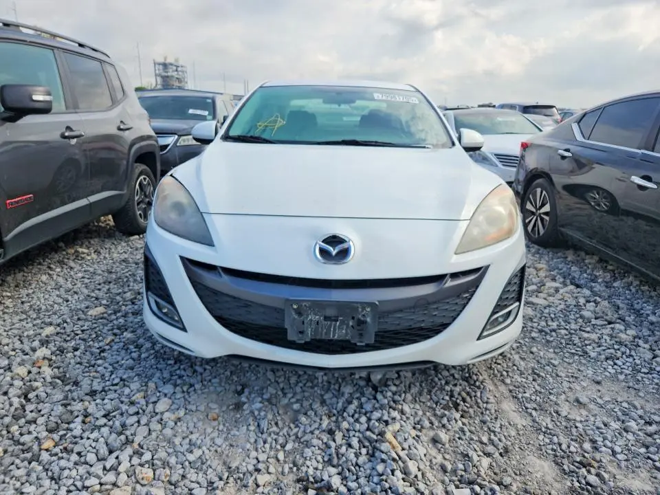 2011 MAZDA 3 S  