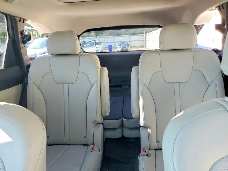 2025 KIA SORENTO X-LINE EX  