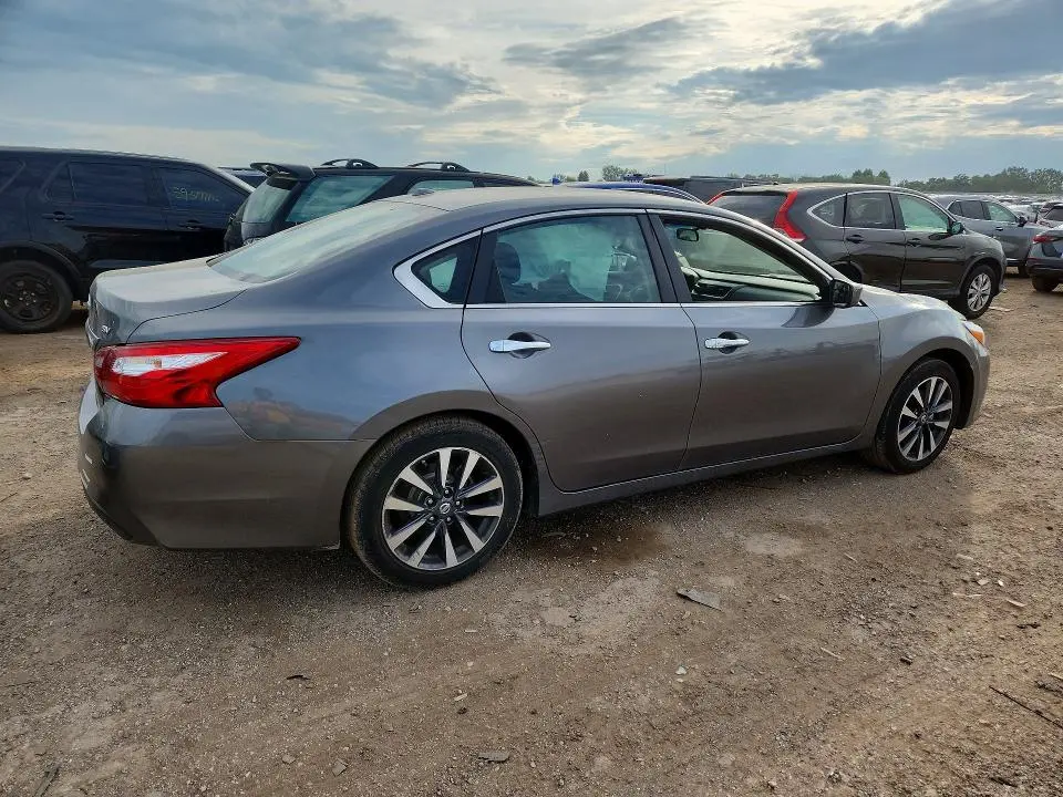 2017 NISSAN ALTIMA 2.5 SV  
