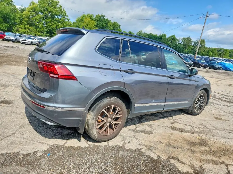 2021 VOLKSWAGEN TIGUAN SE  