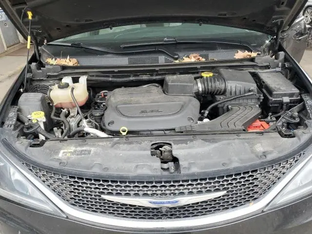 2019 CHRYSLER PACIFICA LIMITED  