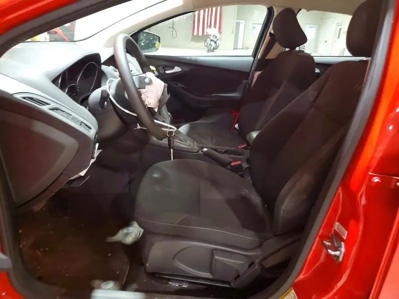 2017 FORD FOCUS SE  