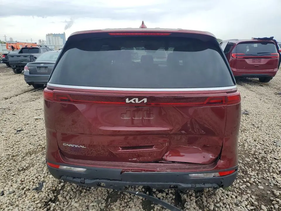 2024 KIA CARNIVAL LX  