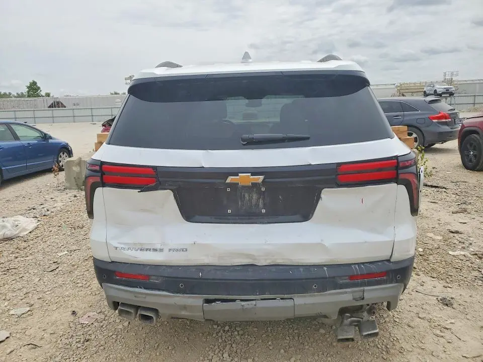 2025 CHEVROLET TRAVERSE LT  