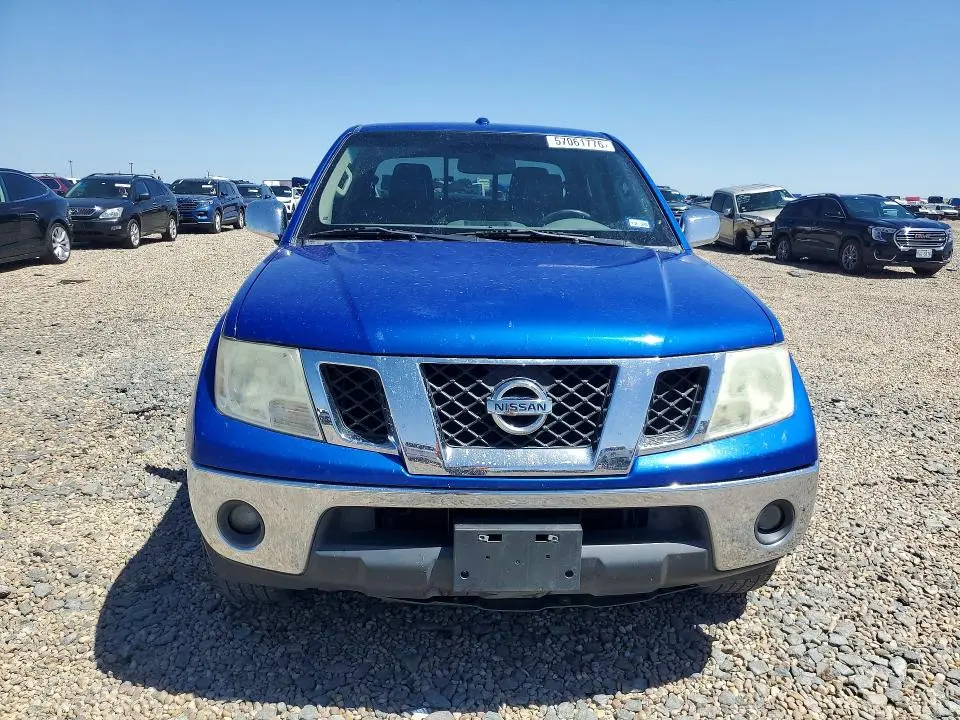 2014 NISSAN FRONTIER SL  