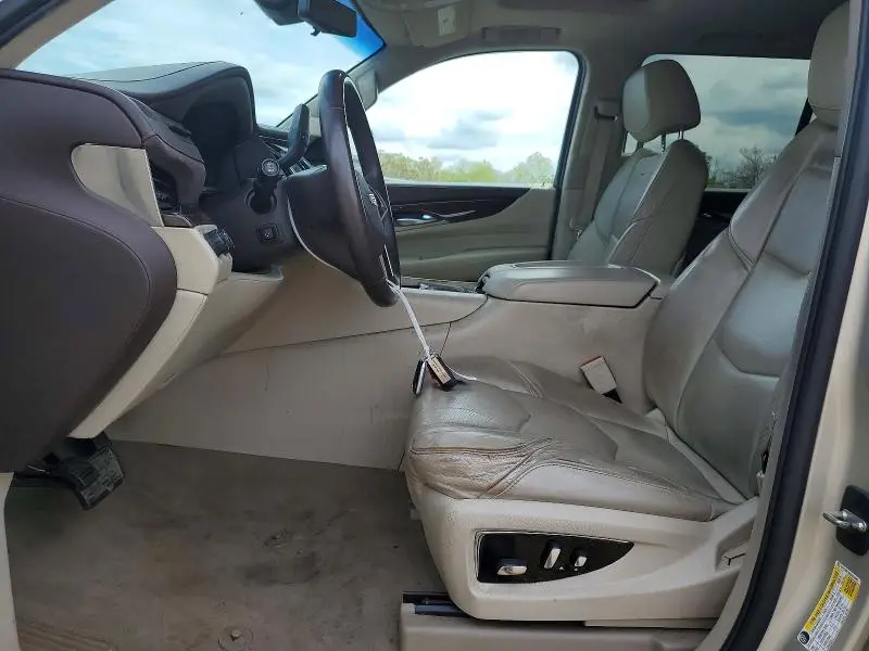 2017 CADILLAC ESCALADE LUXURY  