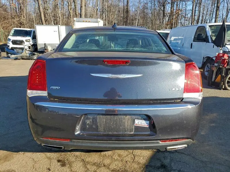 2015 CHRYSLER 300 LIMITED  