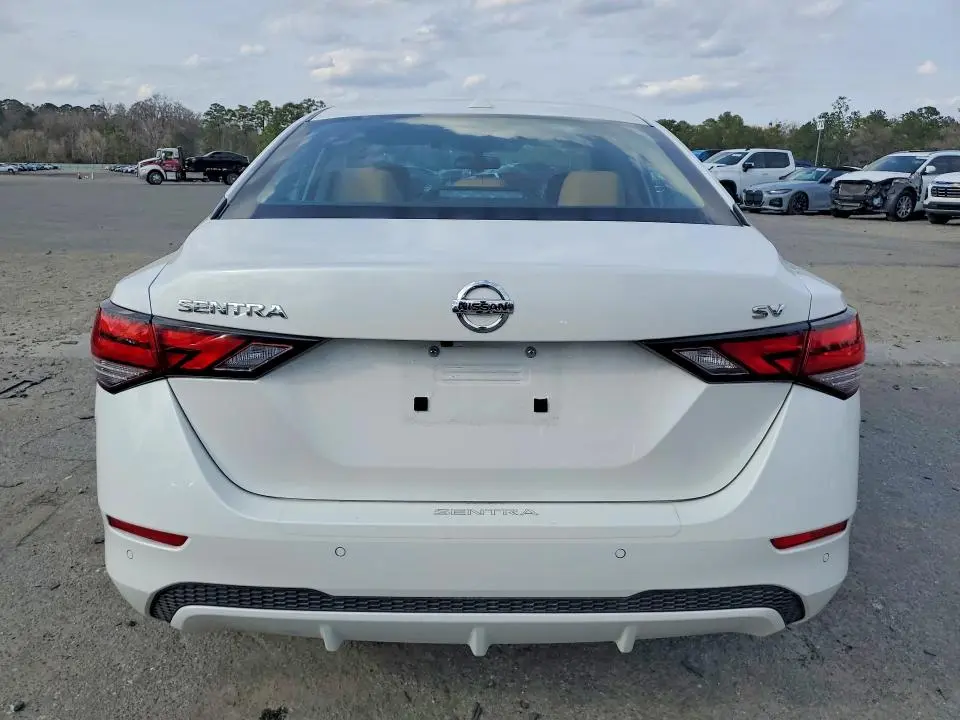 2021 NISSAN SENTRA SV  