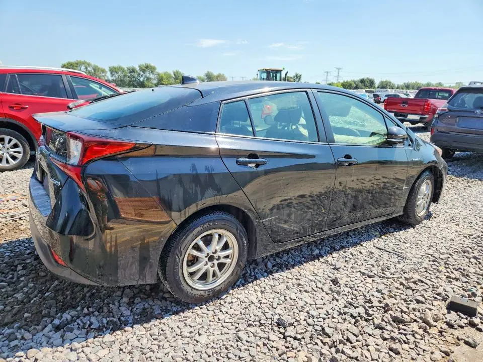 2021 TOYOTA PRIUS LE  