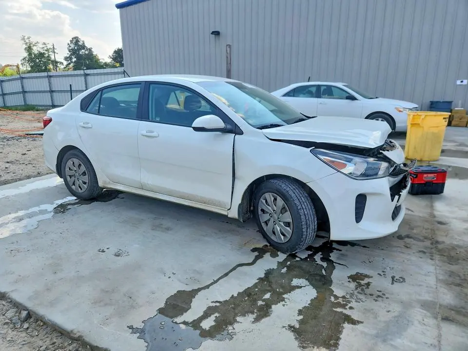 2020 KIA RIO S  