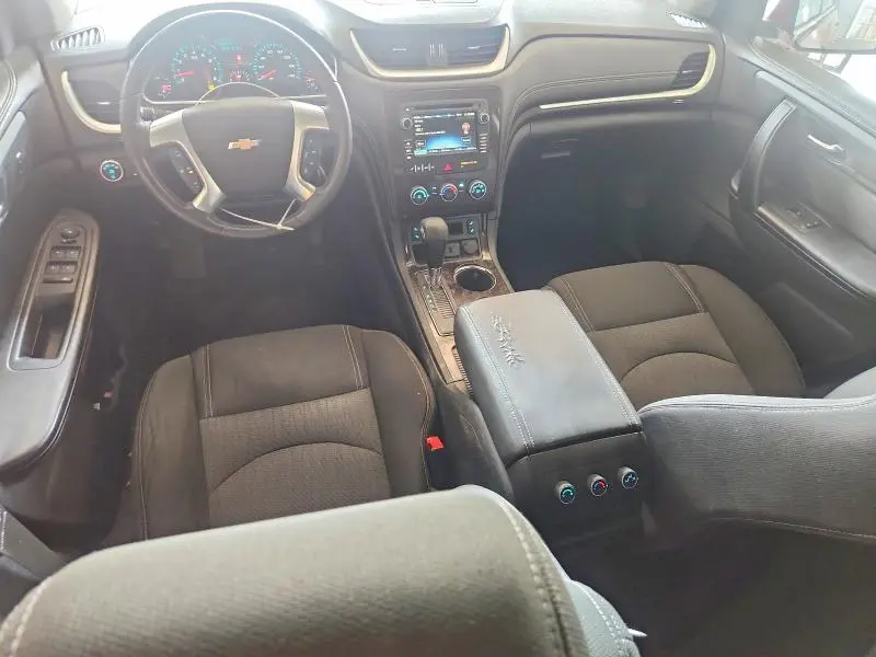 2016 CHEVROLET TRAVERSE LT  