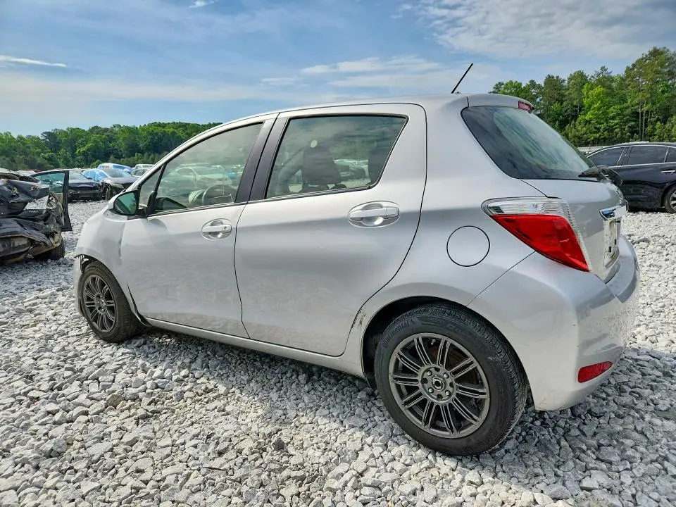 2013 TOYOTA YARIS 5-DOOR LE  