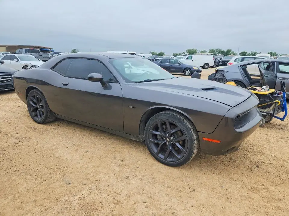 2015 DODGE CHALLENGER SXT  