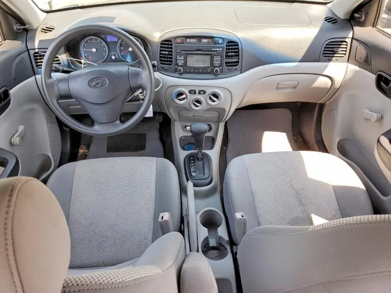 2011 HYUNDAI ACCENT GLS  