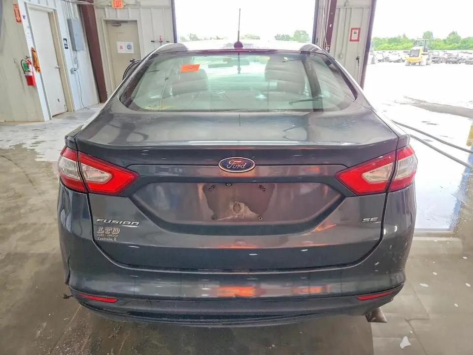 2016 FORD FUSION SE  
