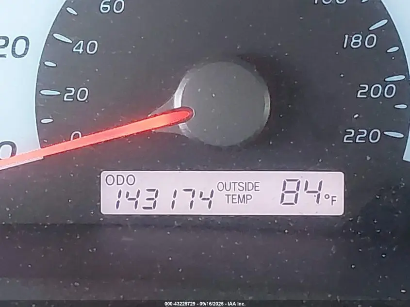 2010 TOYOTA CAMRY SE