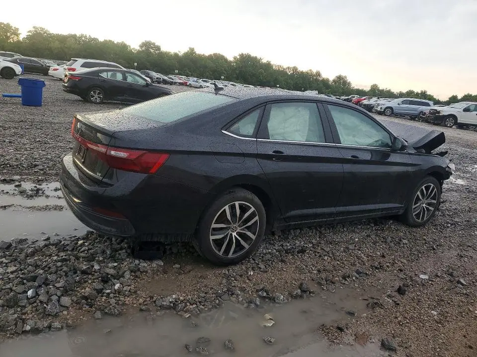 2025 VOLKSWAGEN JETTA SE  