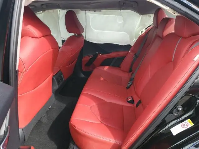 2018 TOYOTA CAMRY XSE  