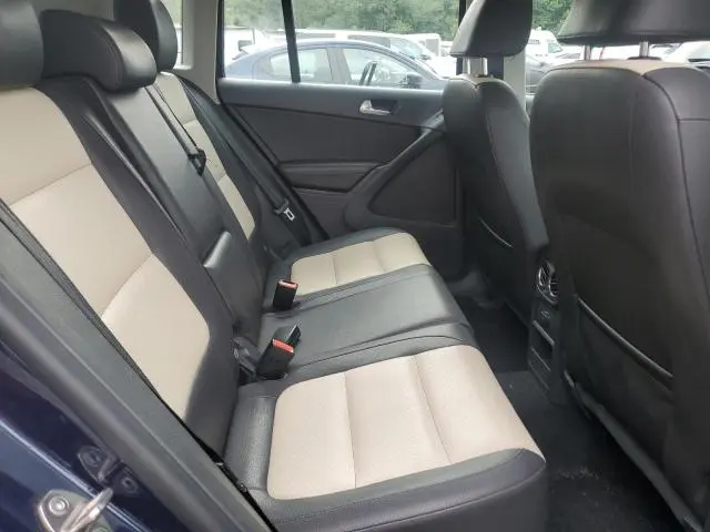 2016 VOLKSWAGEN TIGUAN S  