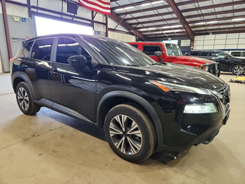 2023 NISSAN ROGUE SV  