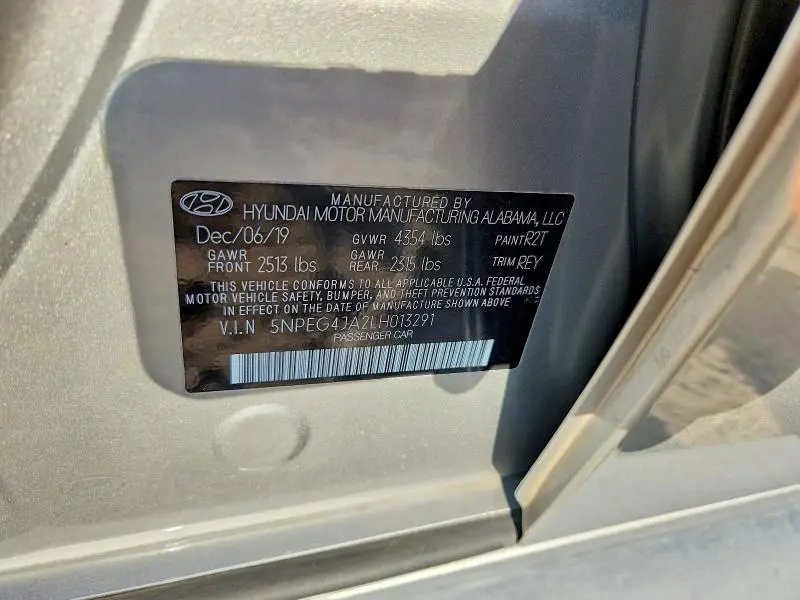 2020 HYUNDAI SONATA SE  