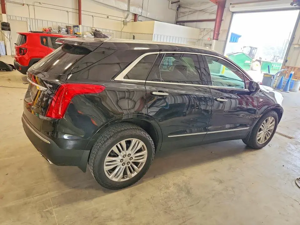 2017 CADILLAC XT5 PREMIUM LUXURY  