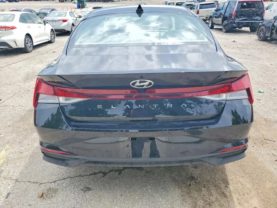 2022 HYUNDAI ELANTRA SEL  