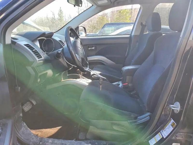 2010 MITSUBISHI OUTLANDER ES  