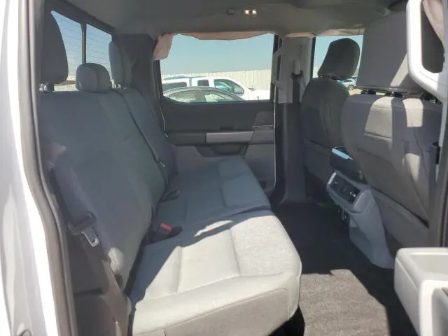2024 FORD F150 XLT  