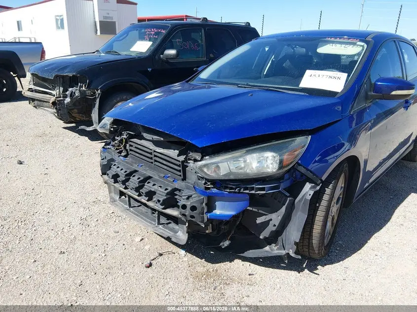 2015 FORD FOCUS SE