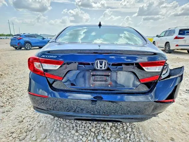 2018 HONDA ACCORD LX  