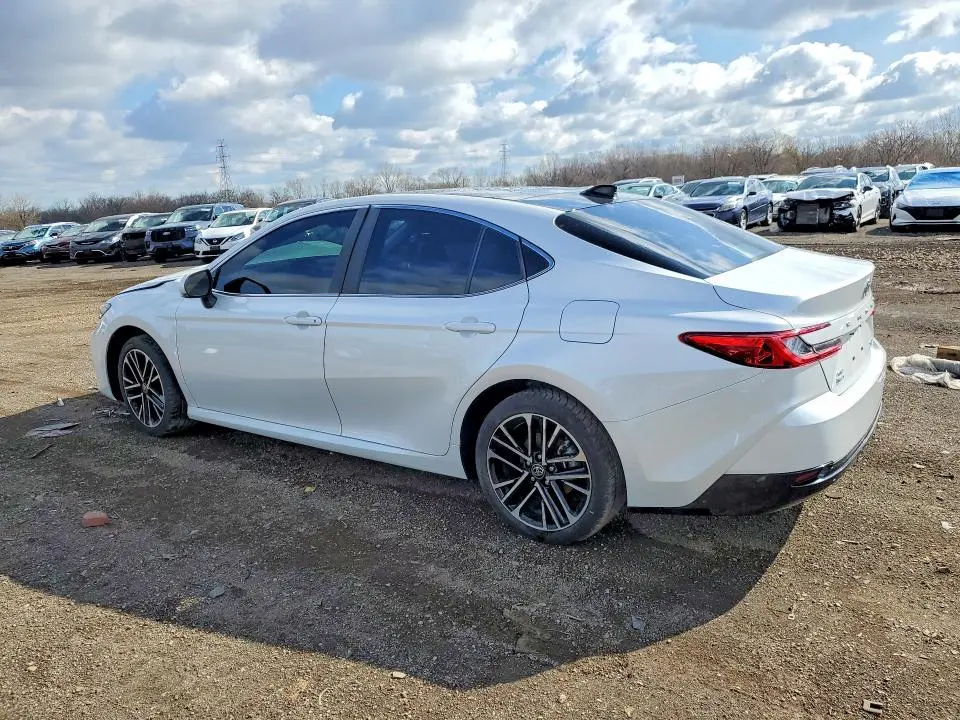 2026 TOYOTA CAMRY XLE  