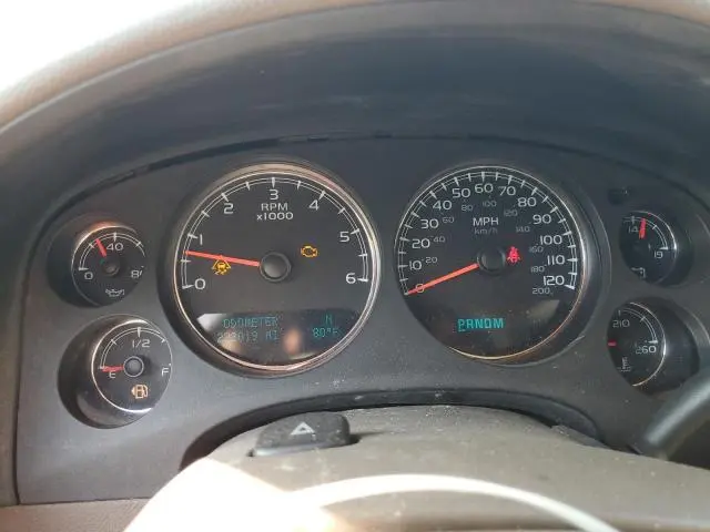 2011 CHEVROLET SUBURBAN K1500 LTZ  