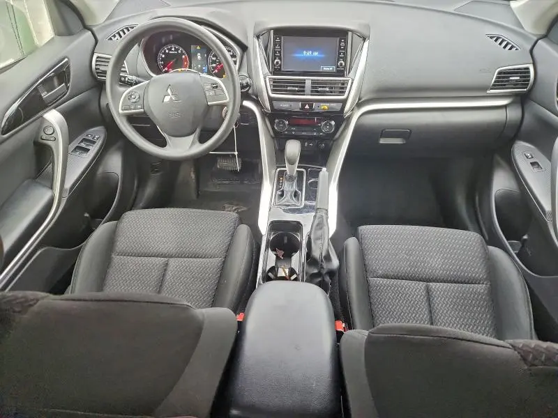 2020 MITSUBISHI ECLIPSE CROSS ES  