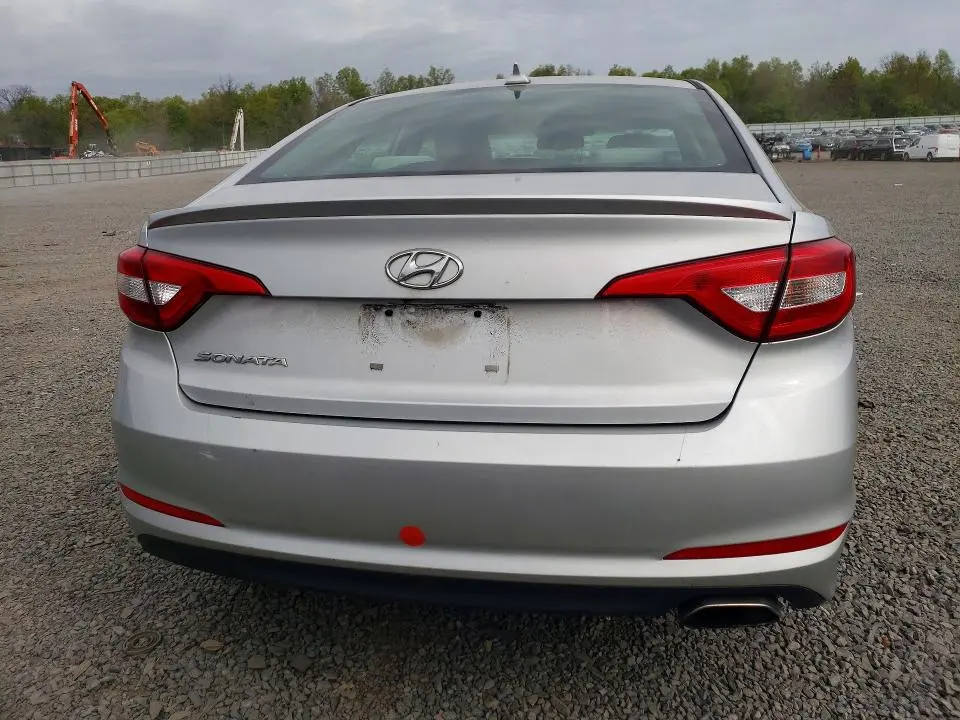 2015 HYUNDAI SONATA SE  