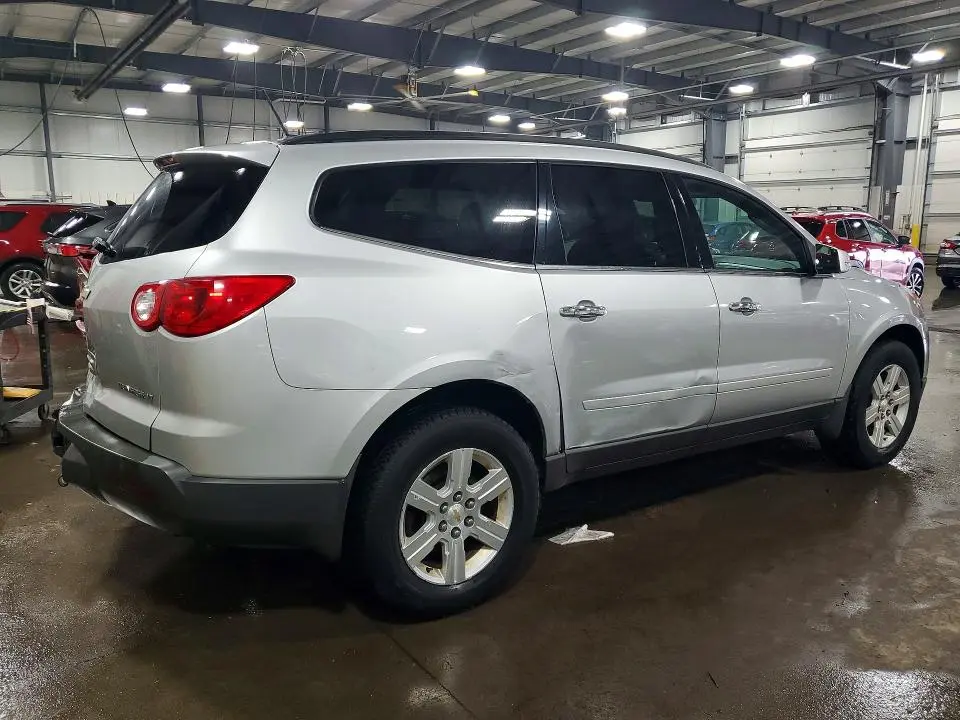 2011 CHEVROLET TRAVERSE LT  