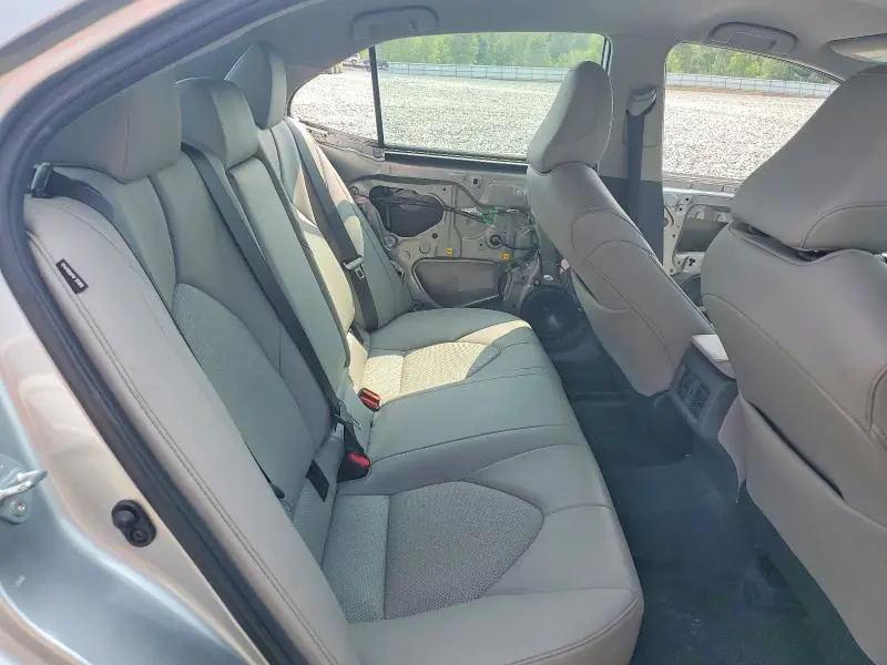 2023 TOYOTA CAMRY XLE  
