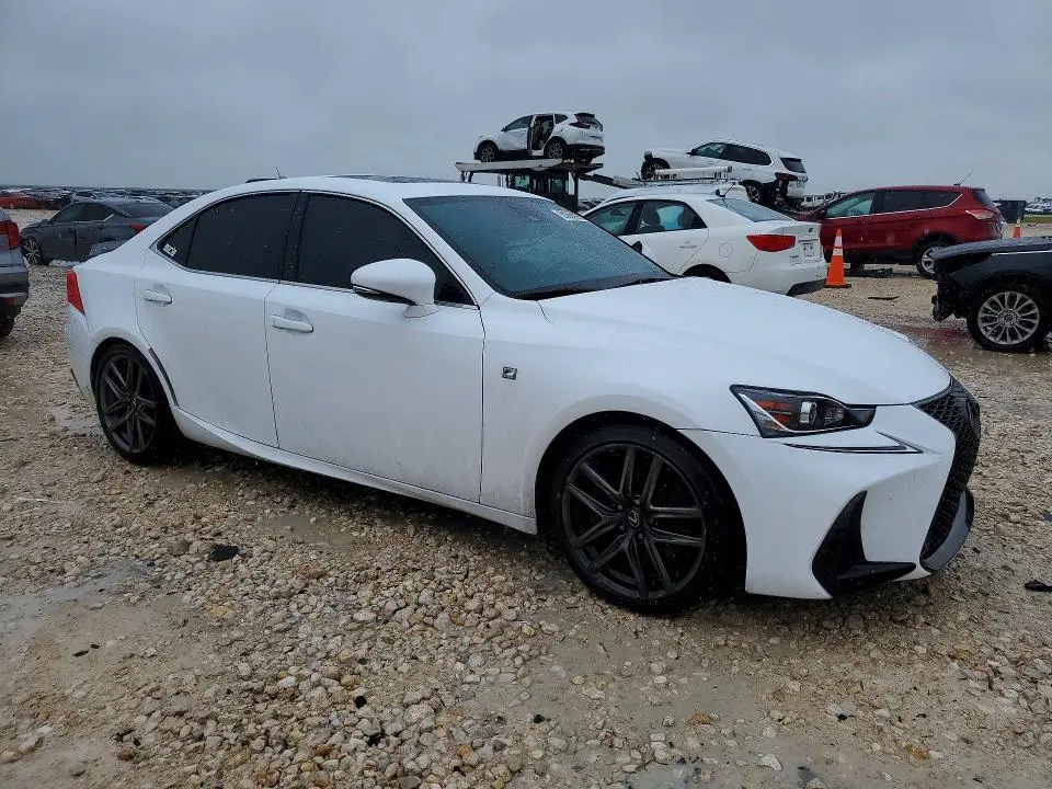 2017 LEXUS IS 200T  