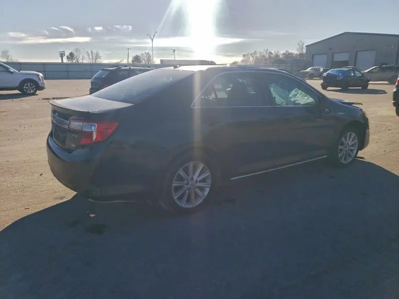 2012 TOYOTA CAMRY HYBRID  