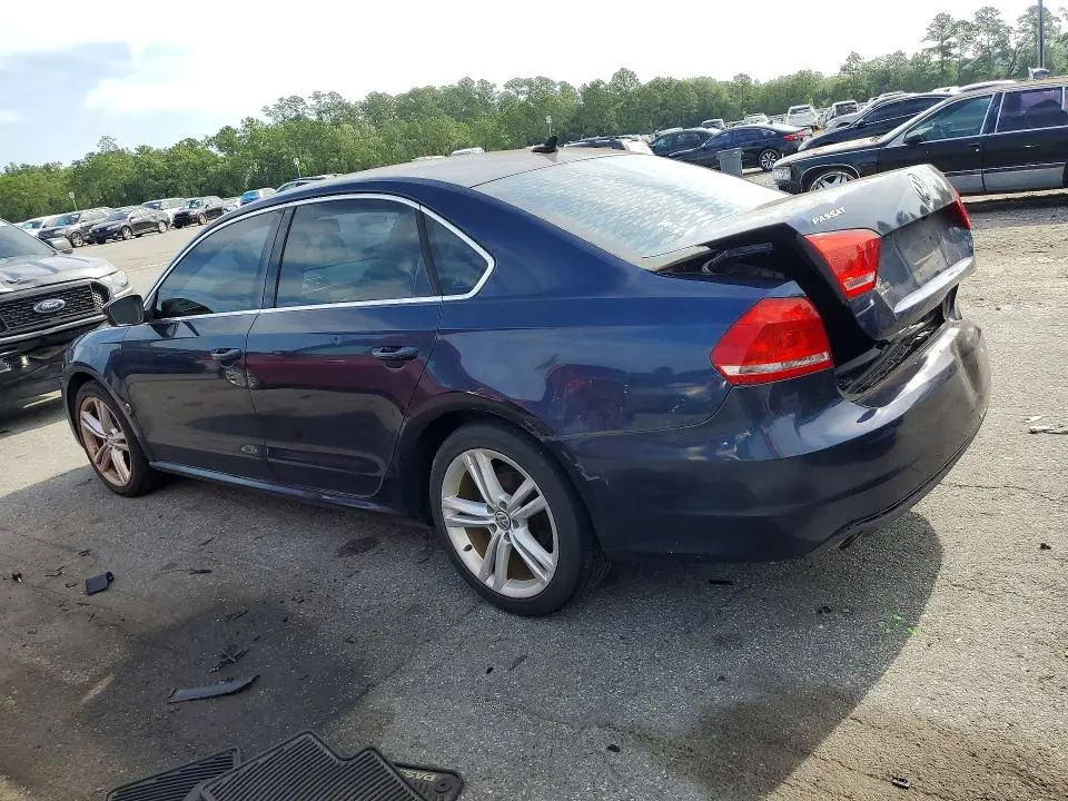 2014 VOLKSWAGEN PASSAT SE  