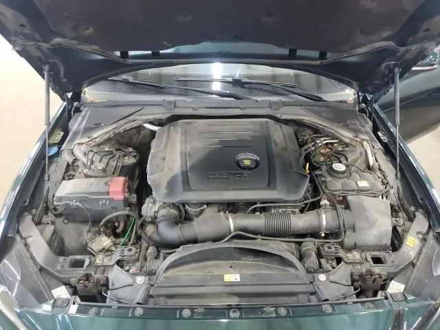 2017 JAGUAR XE PREMIUM  