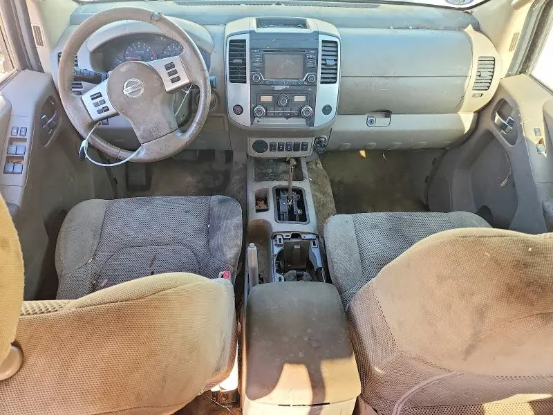 2016 NISSAN FRONTIER SV  