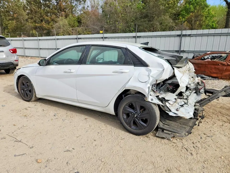 2021 HYUNDAI ELANTRA SEL  