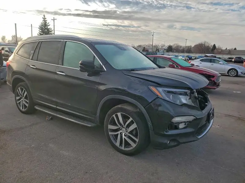 2017 HONDA PILOT TOURING  