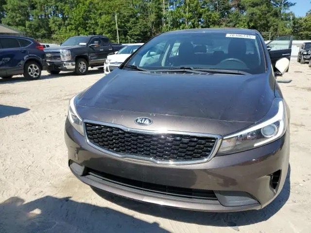 2017 KIA FORTE LX  