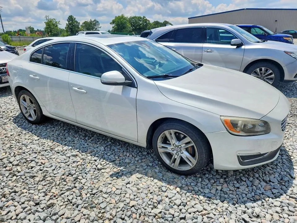 2014 VOLVO S60 T5  