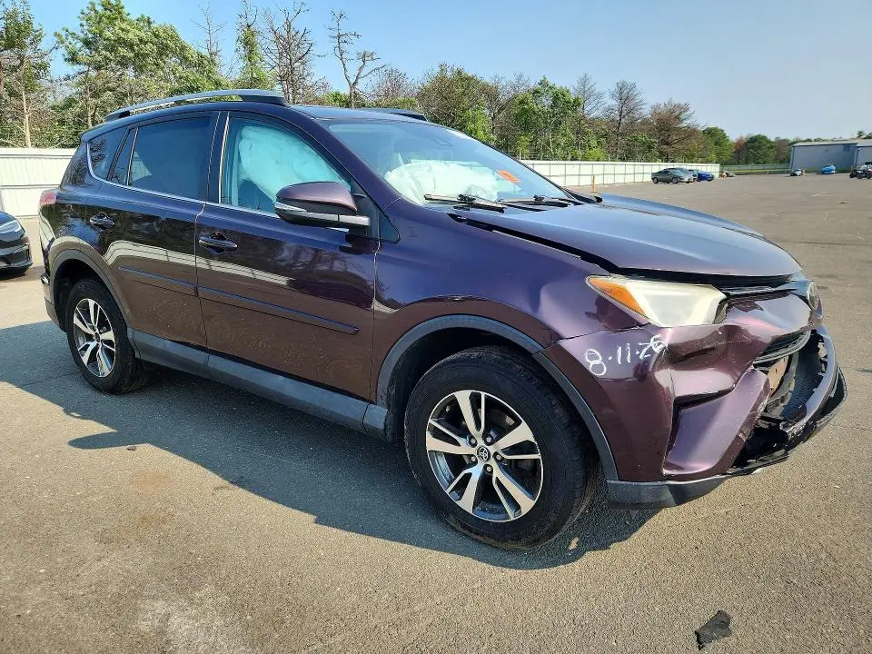 2018 TOYOTA RAV4 XLE  