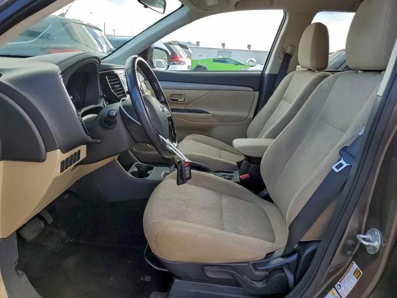 2016 MITSUBISHI OUTLANDER SE  
