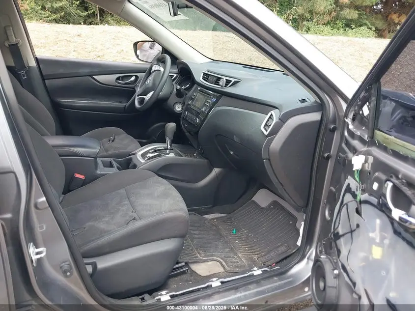2016 NISSAN ROGUE S